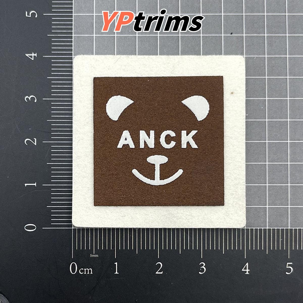 custom woven damask drop-plastic pvc patch round embroidered logo for kids streetwear backpacks wholesaler