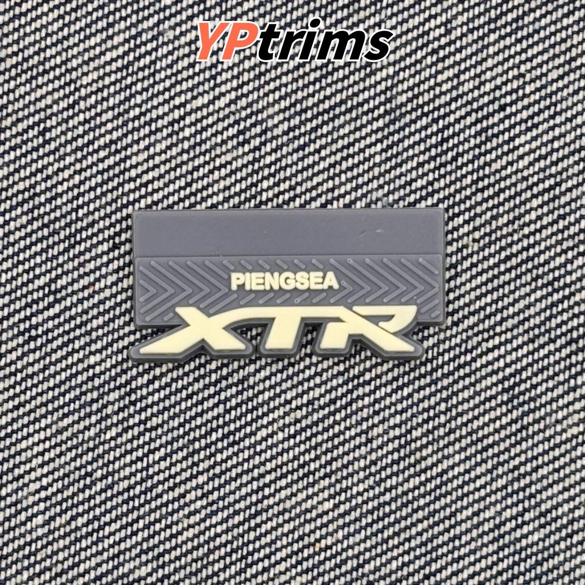 custom pvc drip logo patch for kids shoes & clothing – silicone letter clip label supplier