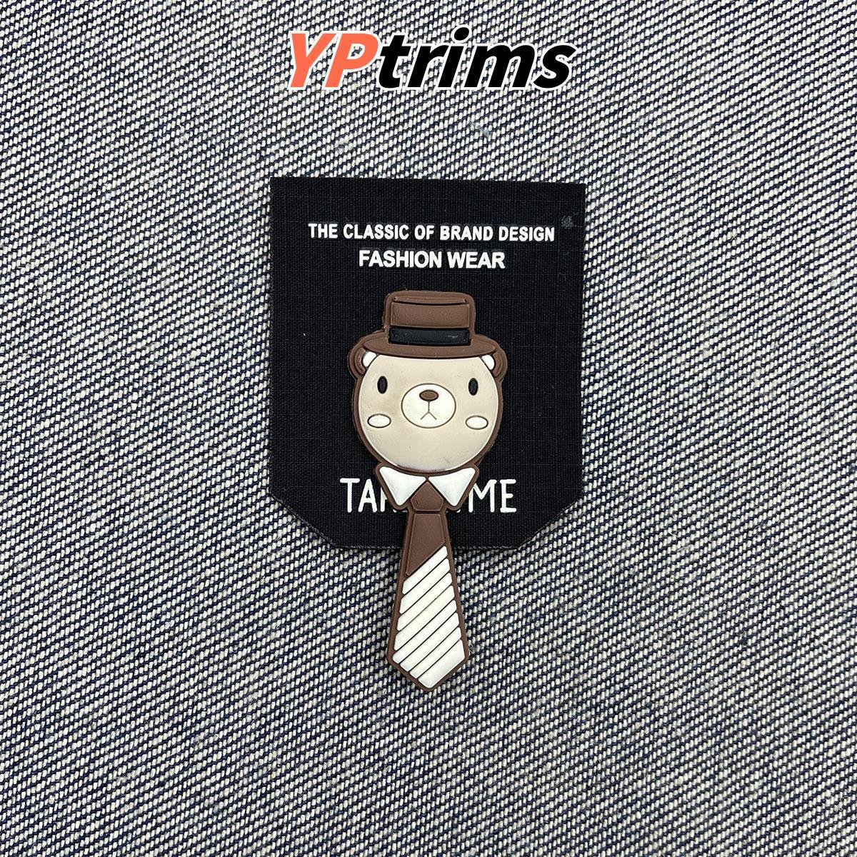 custom 3d cartoon tie-hat little bear kids' style leather label for small pockets in trendy clothing