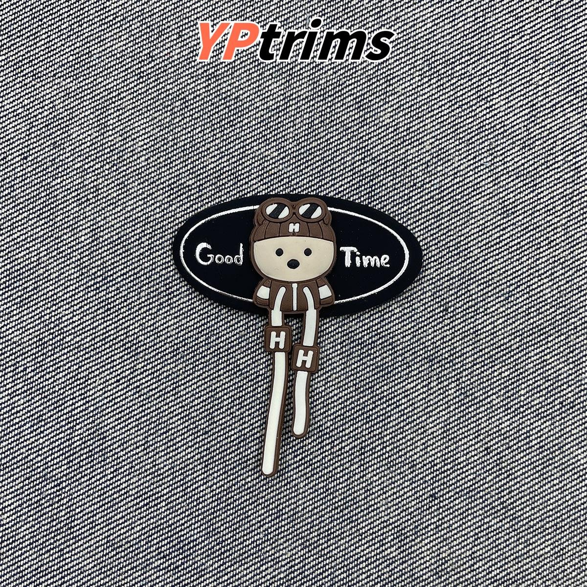 custom 3d cartoon glasses little bear kids' style oval leather label with silver english letters for trendy clothing