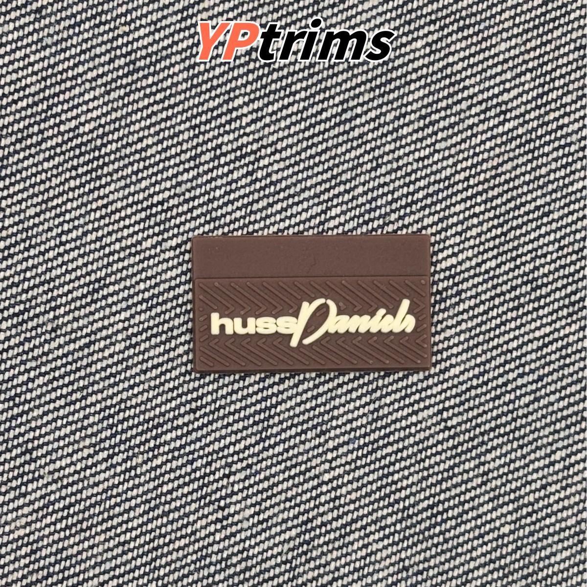 custom artistic letter pvc dripped soft silicone label for trendy men's bags and clothing accessories